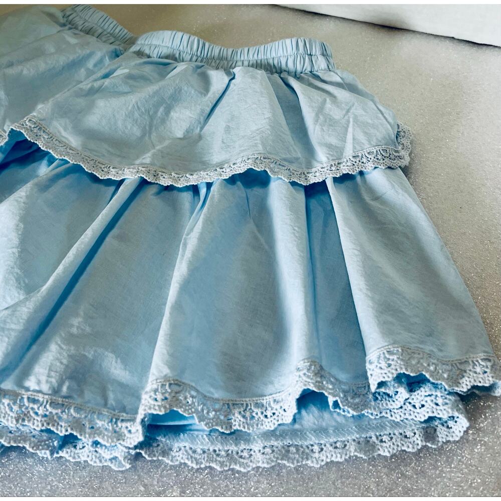 Women’s Francesca’s Size Small Blue tiered skirt with eyelet trim. - Picture 3 of 7